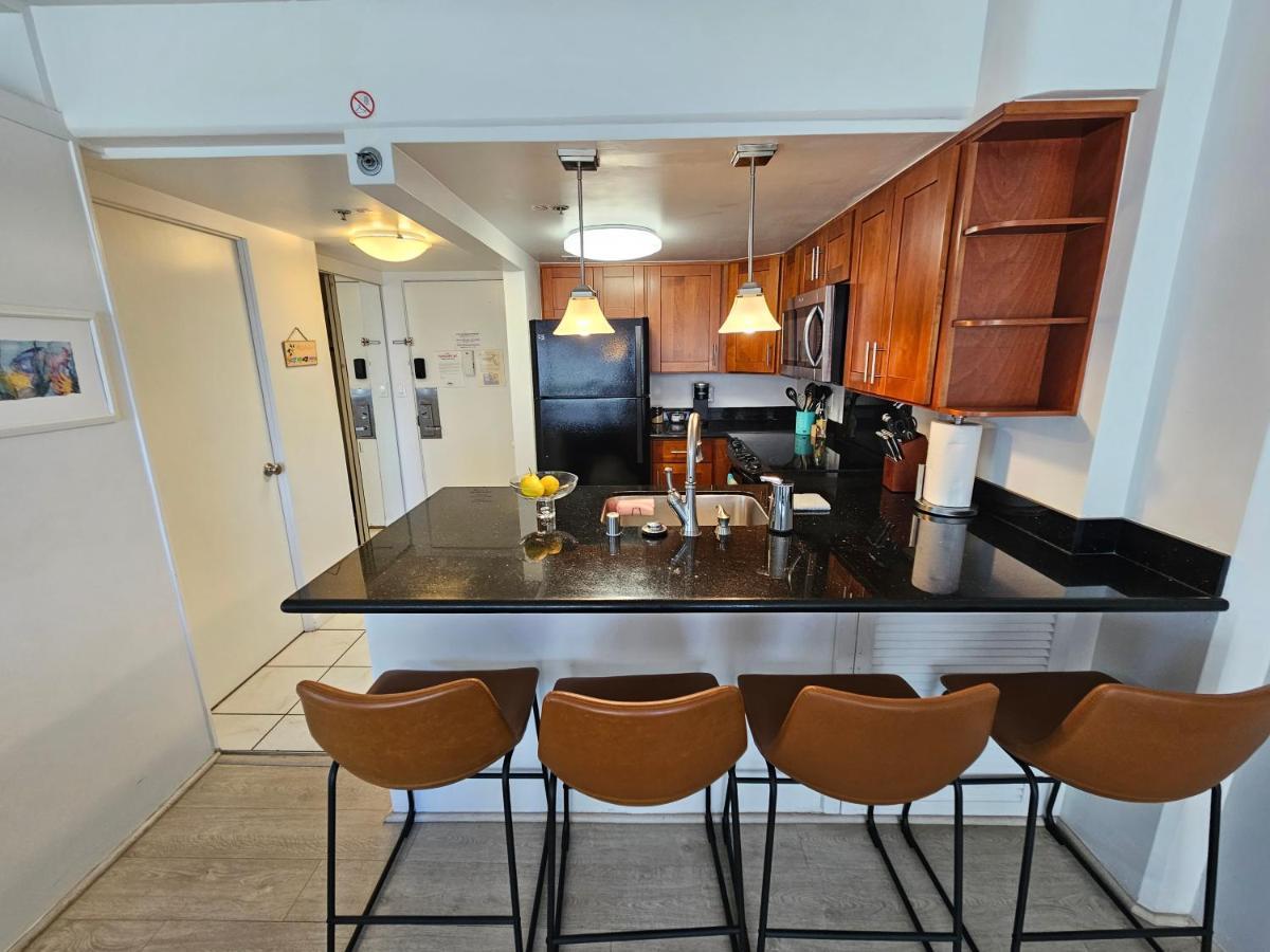 Ilikai Hotel Condo With Kitchen And Ocean View Honolulu Exteriör bild